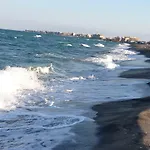 Flat Near The Sea דירה